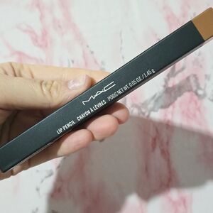 NEW ✨ MAC Lip Pencil Stripdown – Iconic Nude Brown Lip Liner